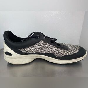 ECCOS....WOMENS Stylish Black and Gray Sneakers